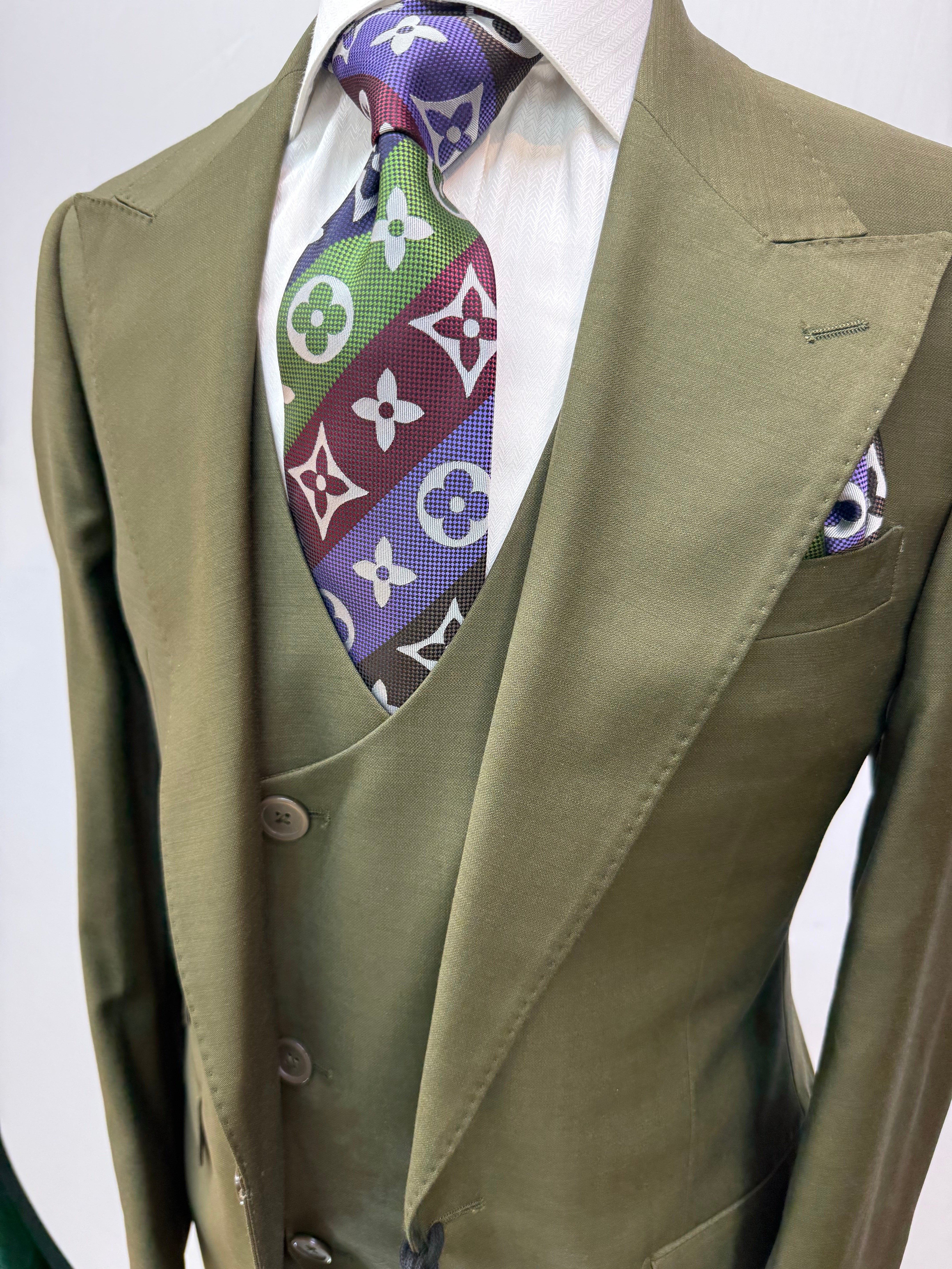 Tiglio 3pc Olive Suit