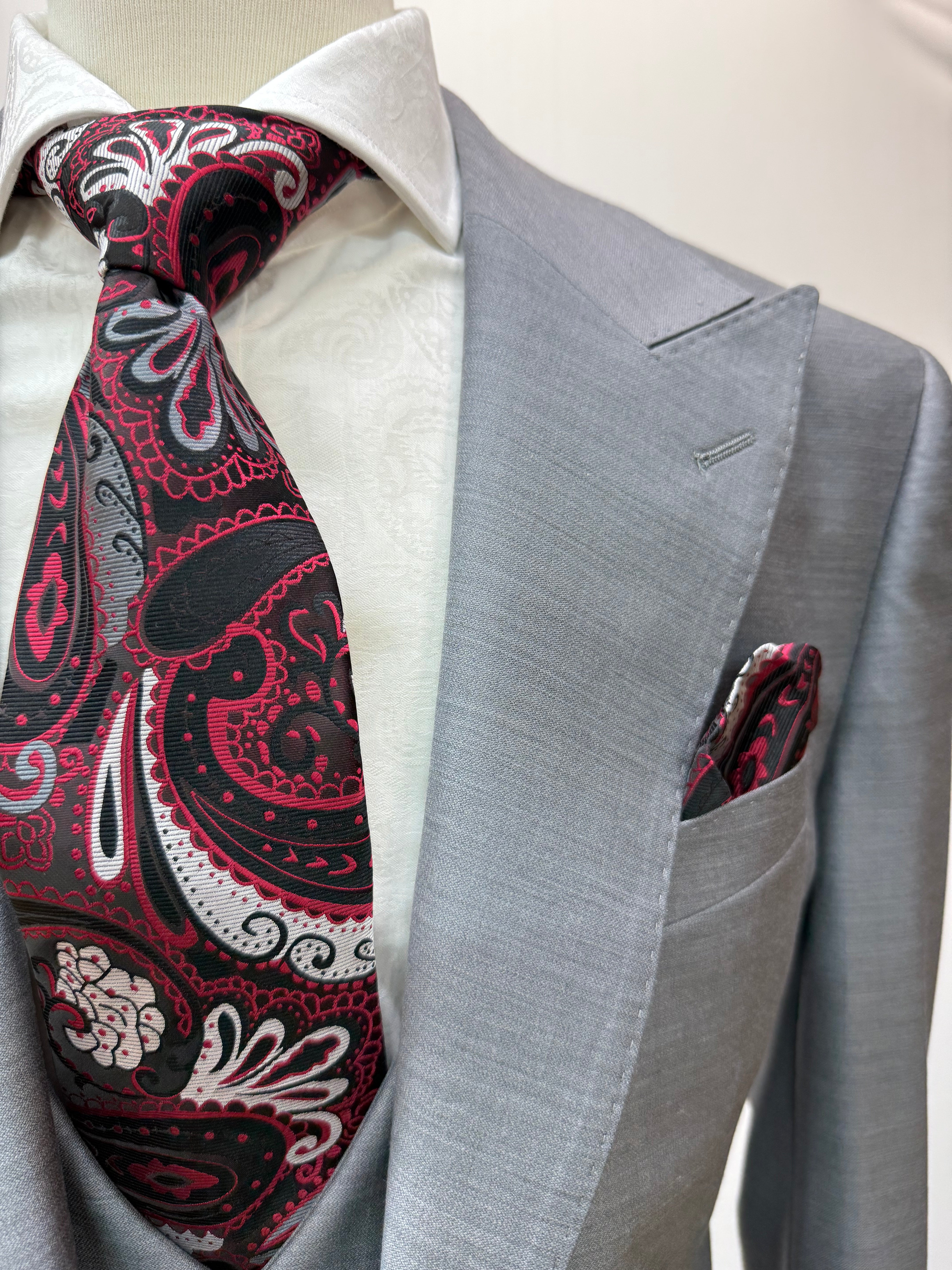 Berragamo Medium Gray 3Pc Suit