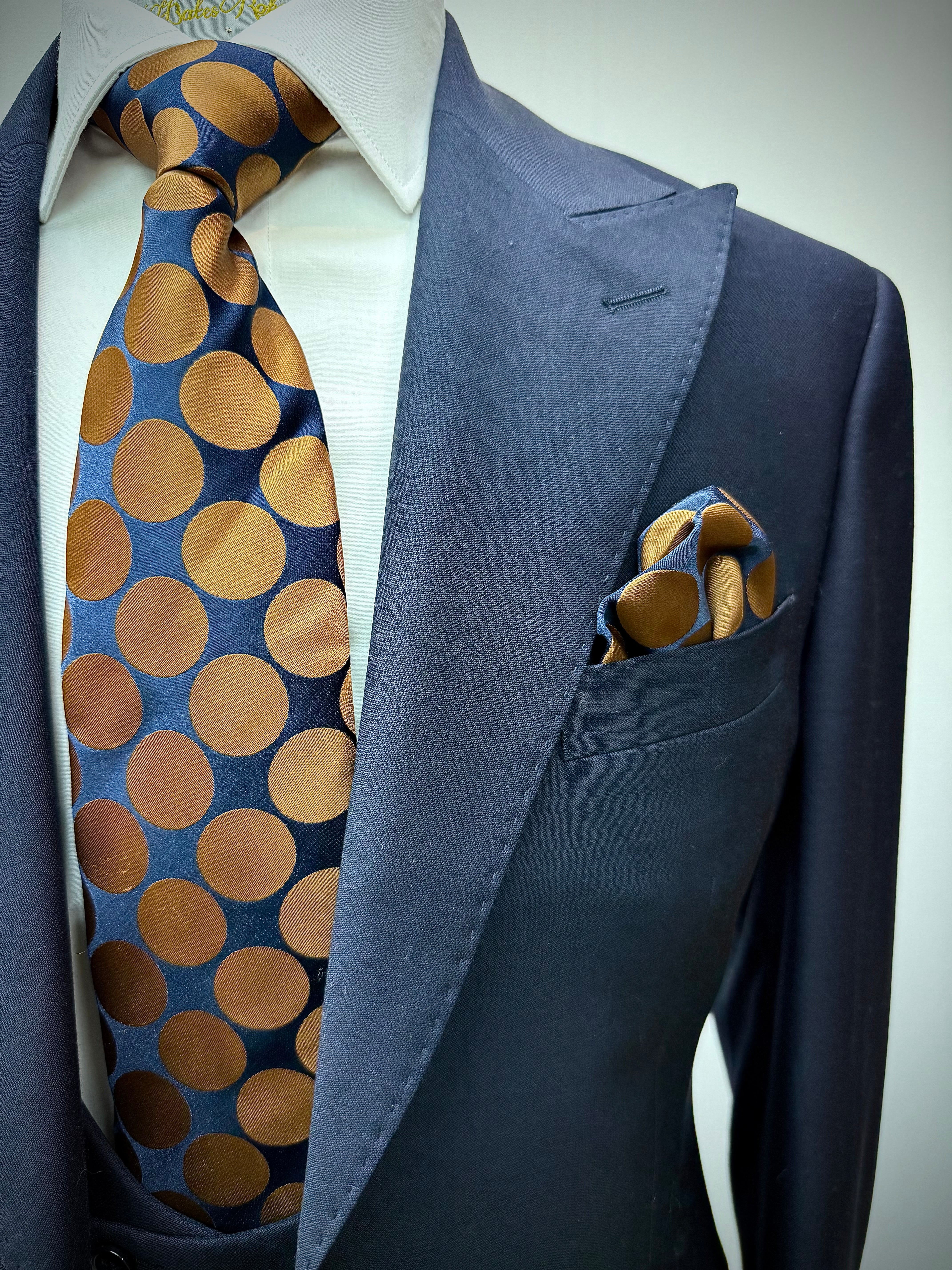 Berragamo 3pc Solid Navy Suit