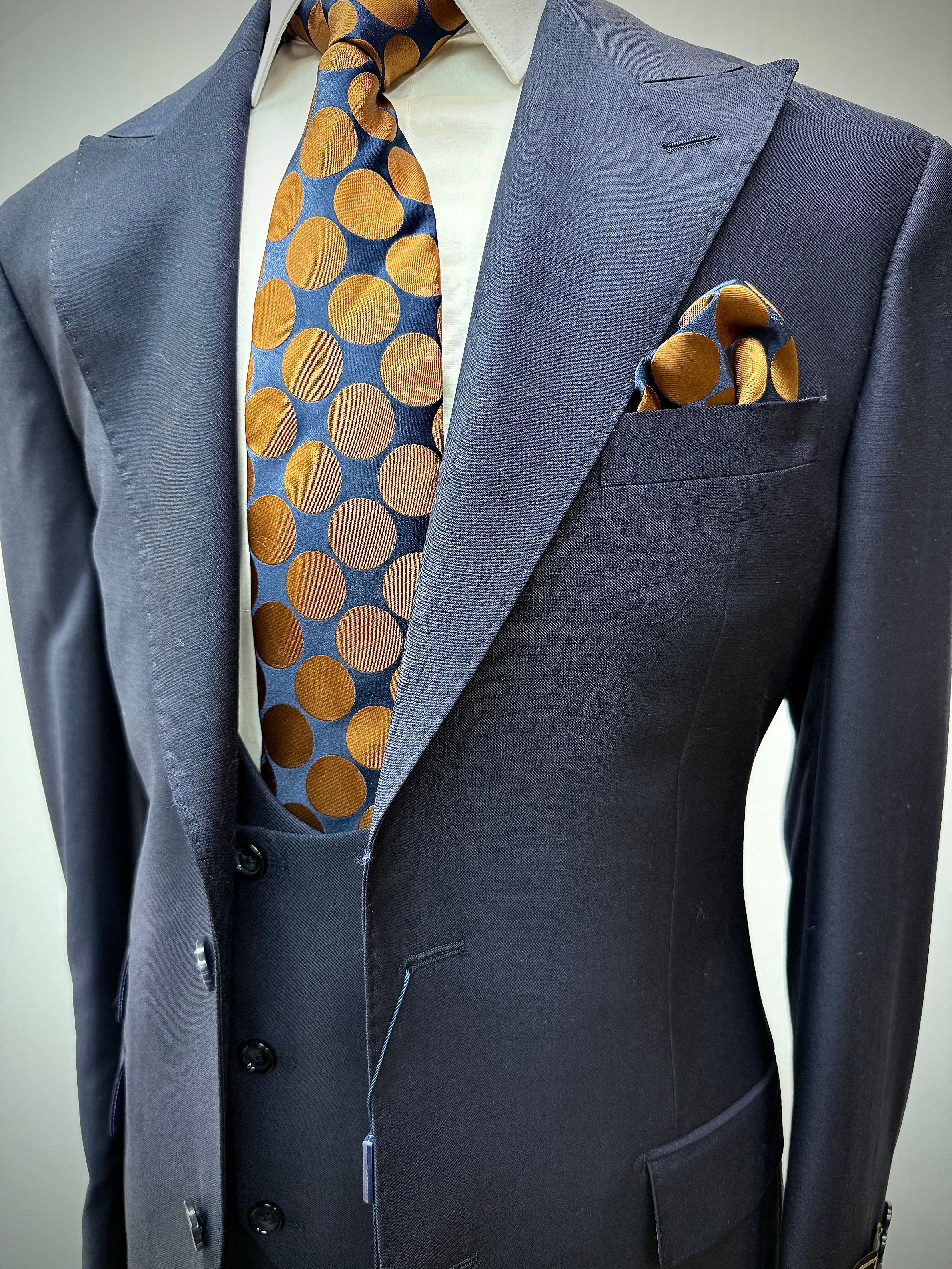 Berragamo 3pc Solid Navy Suit