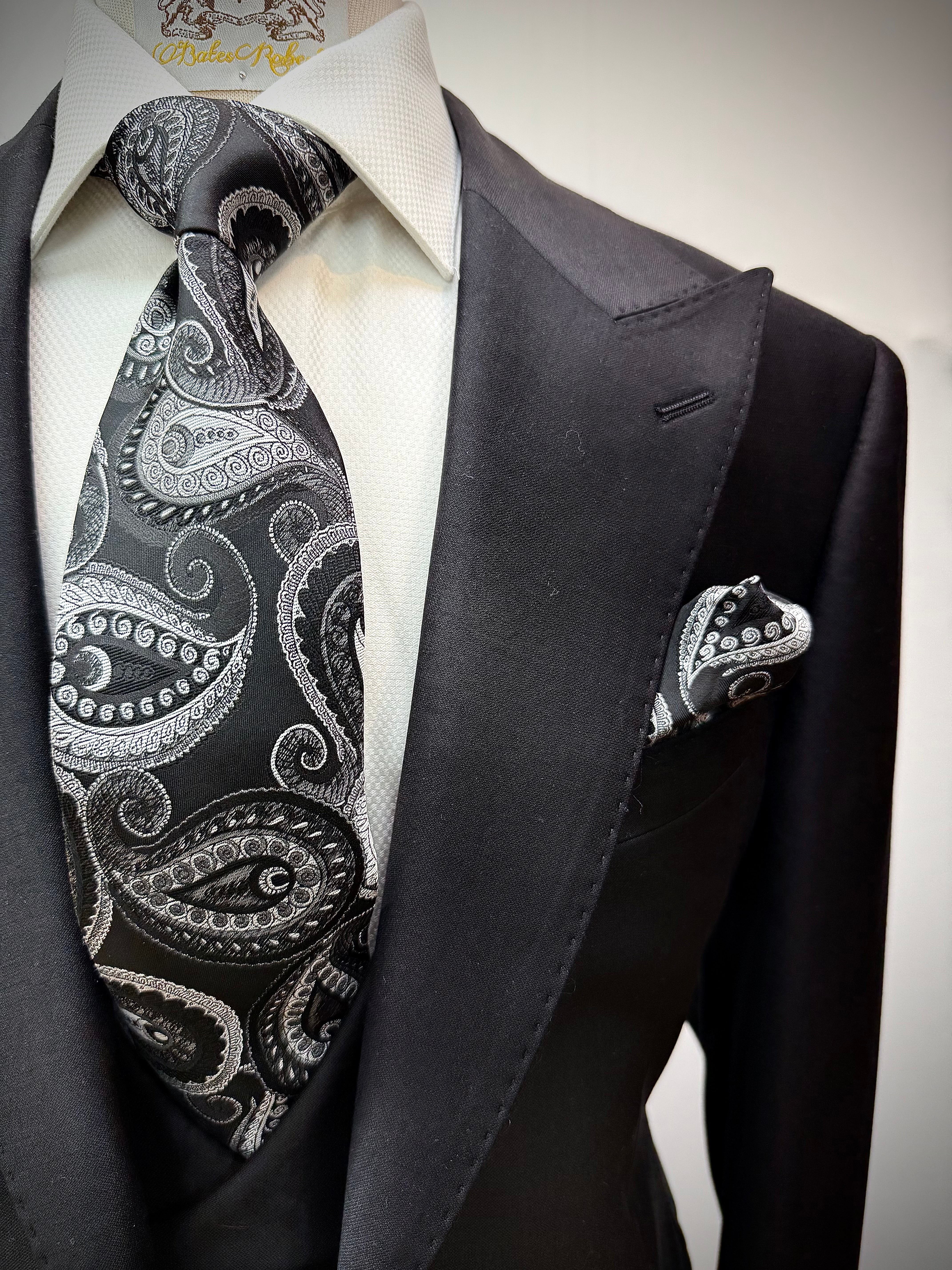 Berragamo Black 3pc Suit