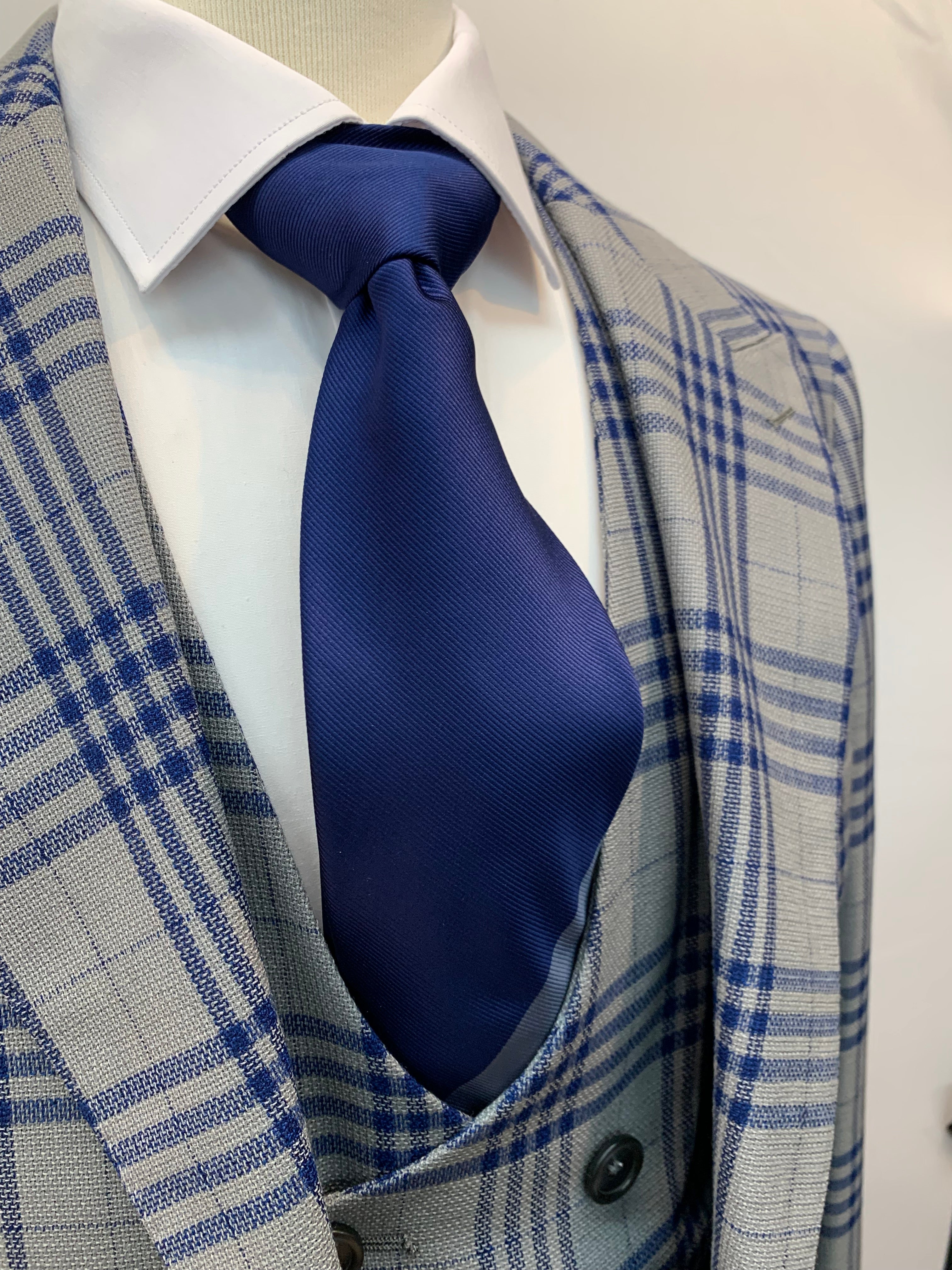 Tiglio Gray/Blue Plaid 3pc Suit