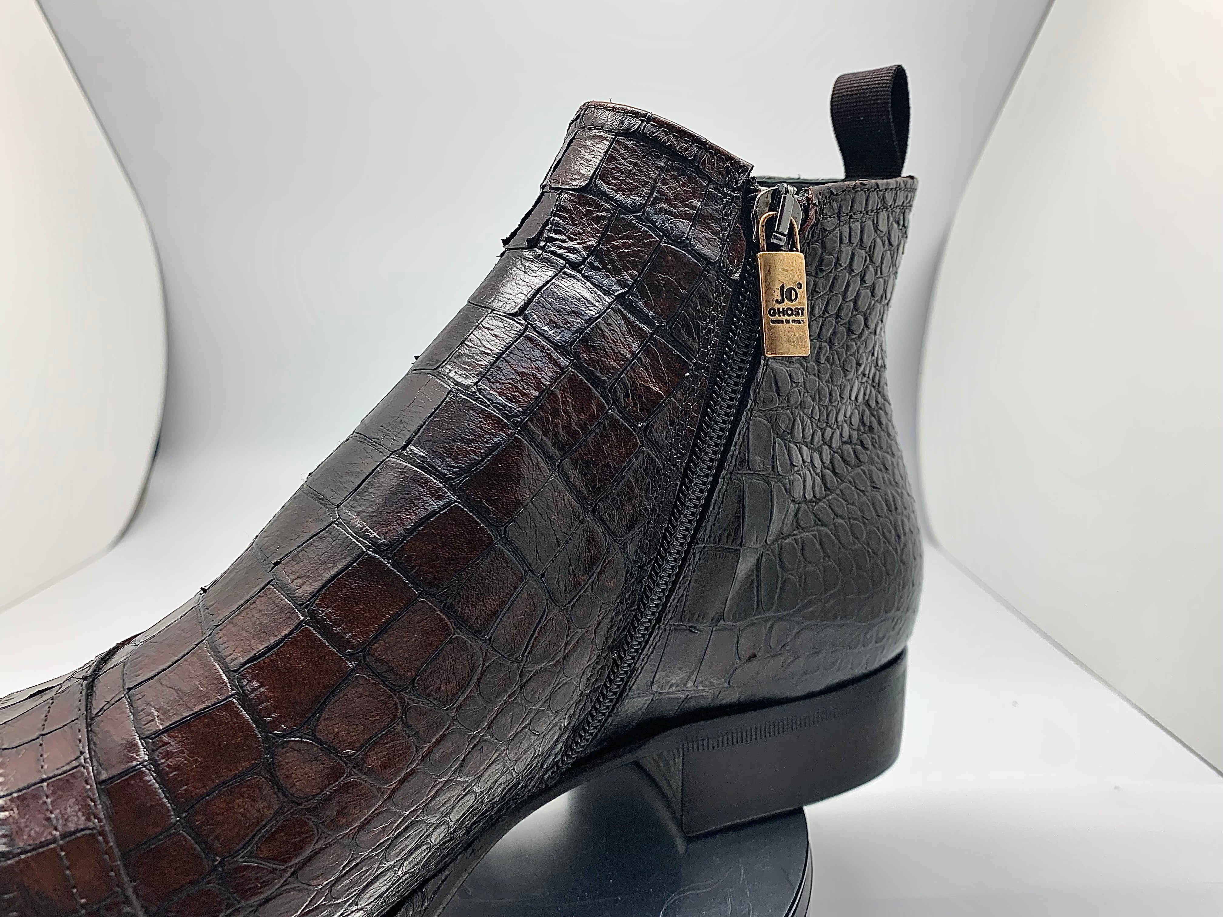 Stitch by Stich Brown Croc Embossed Shoe