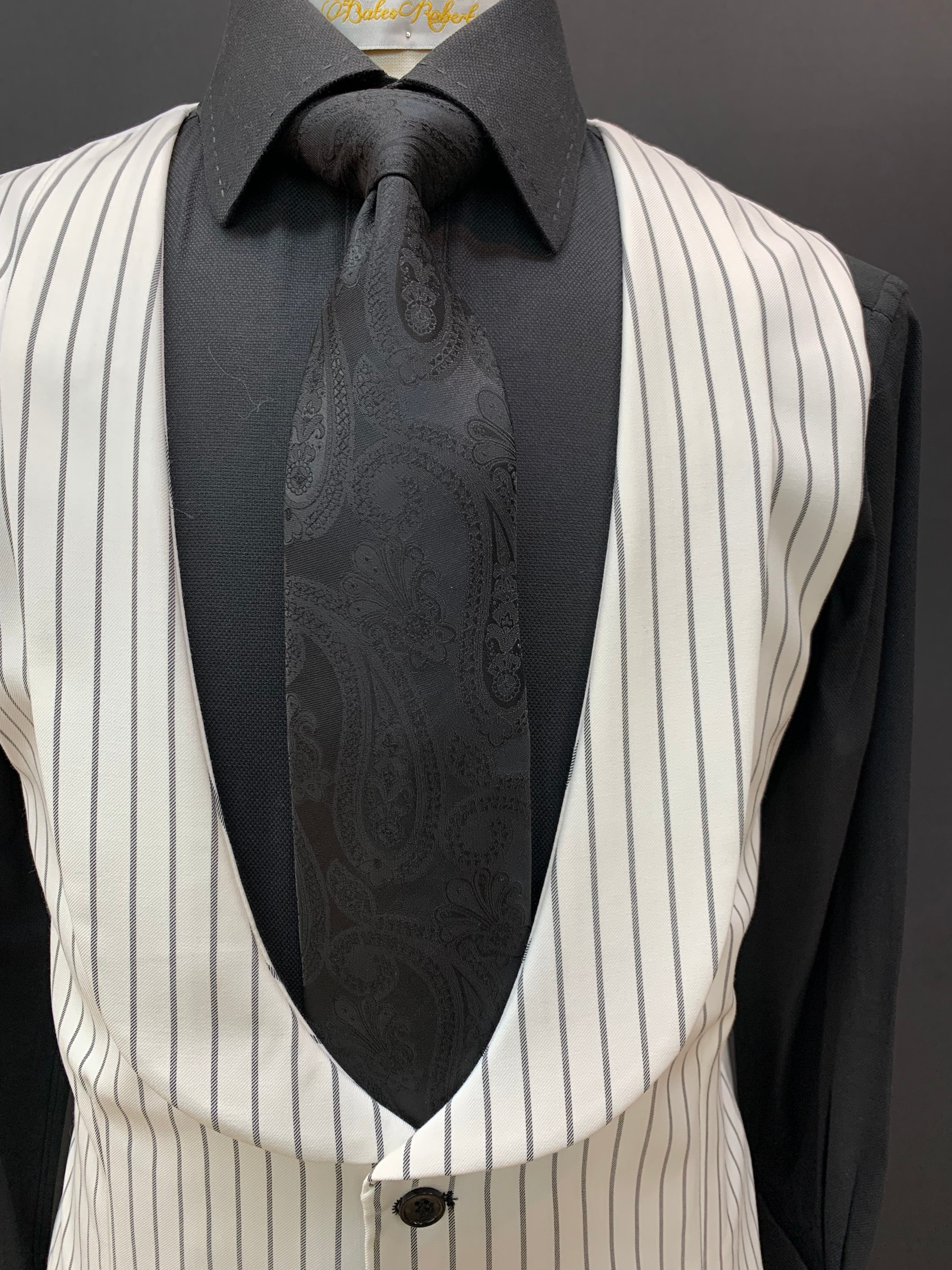 Rossi Man Slim Fit White w/Black Pinstripe 3pc