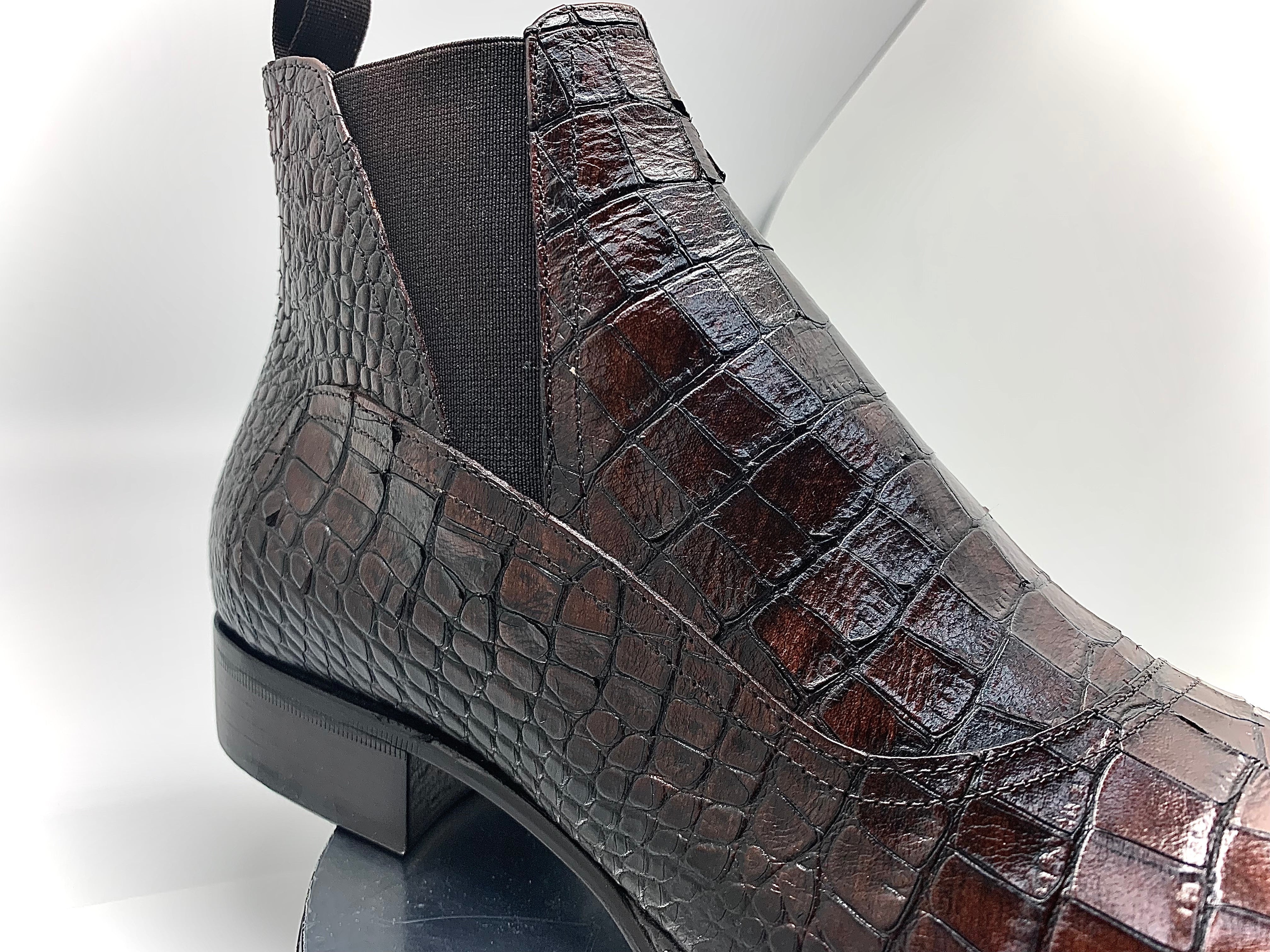 Stitch by Stich Brown Croc Embossed Shoe
